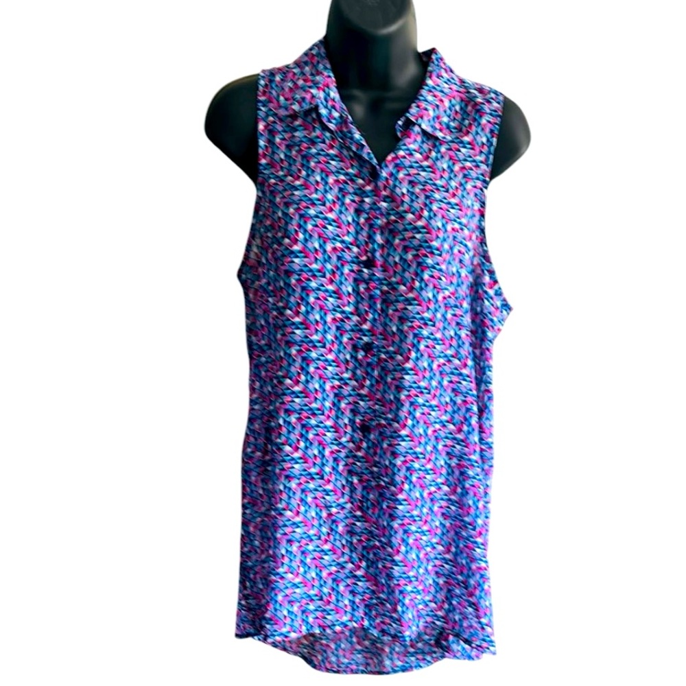 🗺️ Candies Sleeveless Patterned Top size, medium, sleeveless, vibrant, colorful